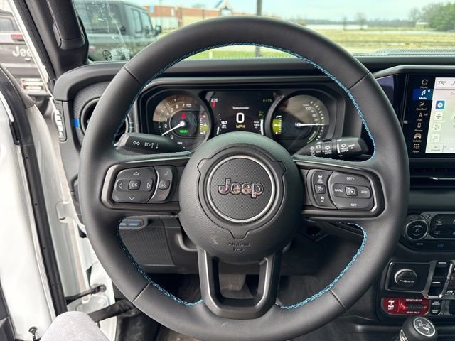 Used 2025 Jeep Wrangler Unlimited Rubicon 4xe image 10