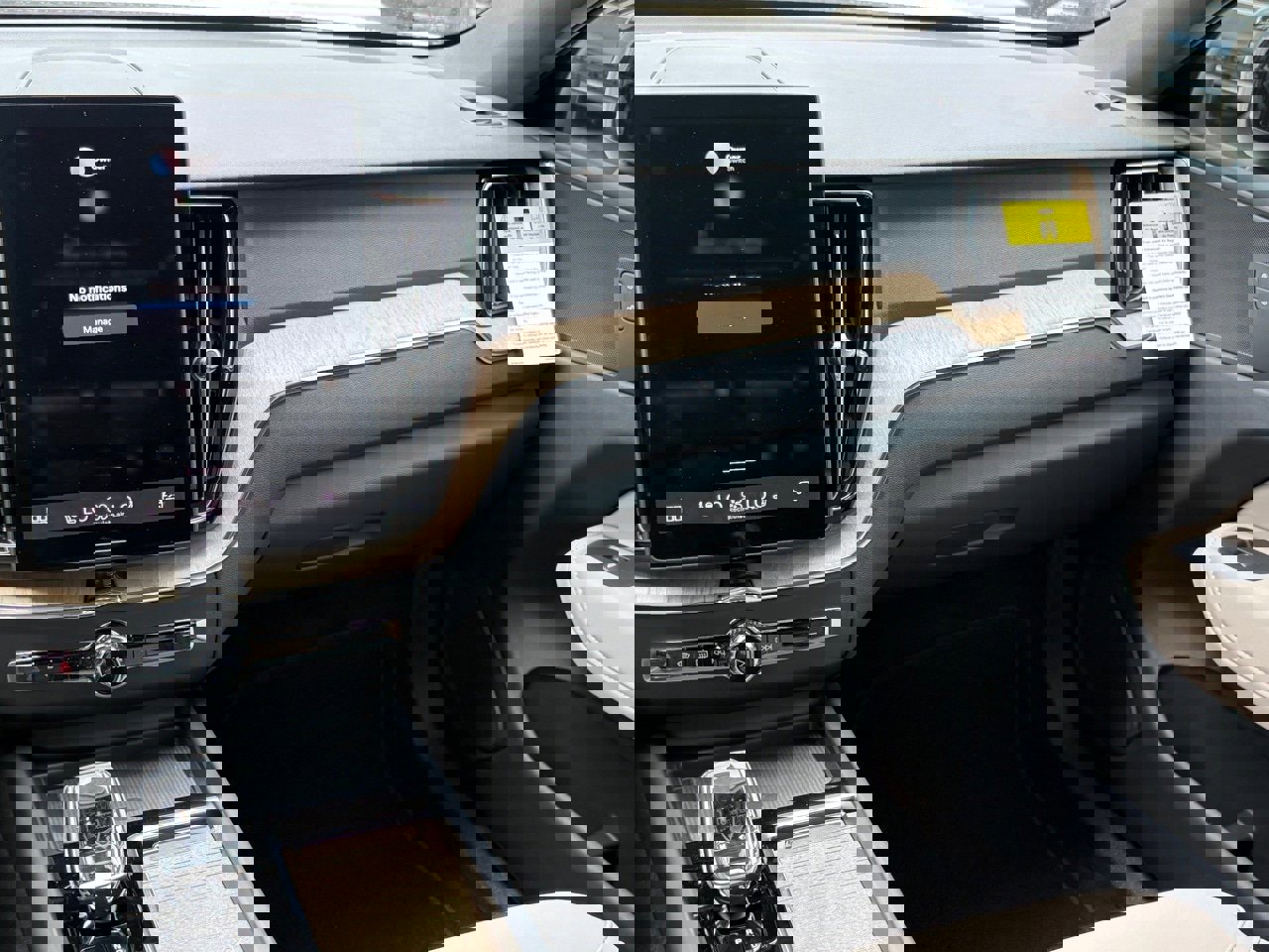 New 2026 Volvo XC60 B5 Plus w/ Protection Package Premier image 13