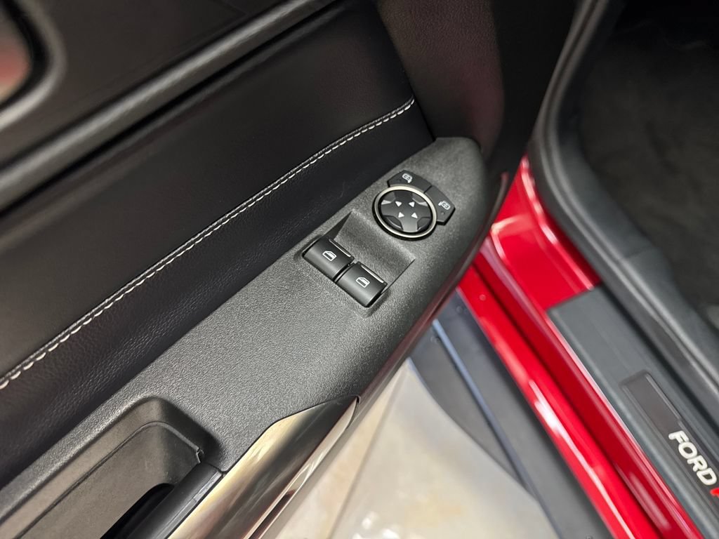 Used 2021 Ford Mustang Shelby GT500 w/ Technology Package RWD image 14