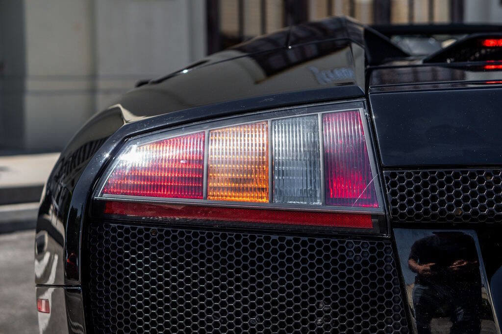 Used 2006 Lamborghini Murcielago Roadster image 62