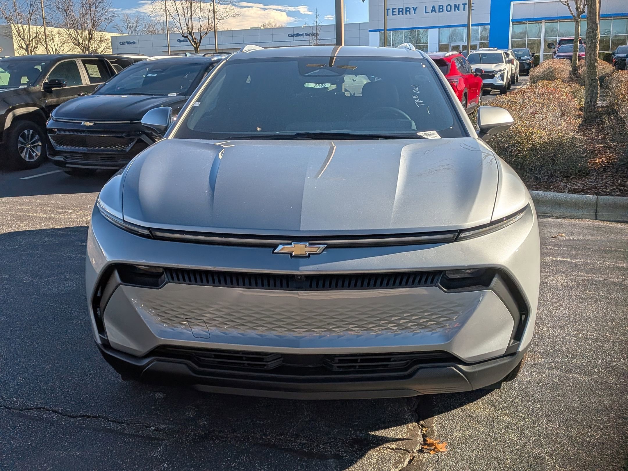 New 2026 Chevrolet Equinox EV LT image 2