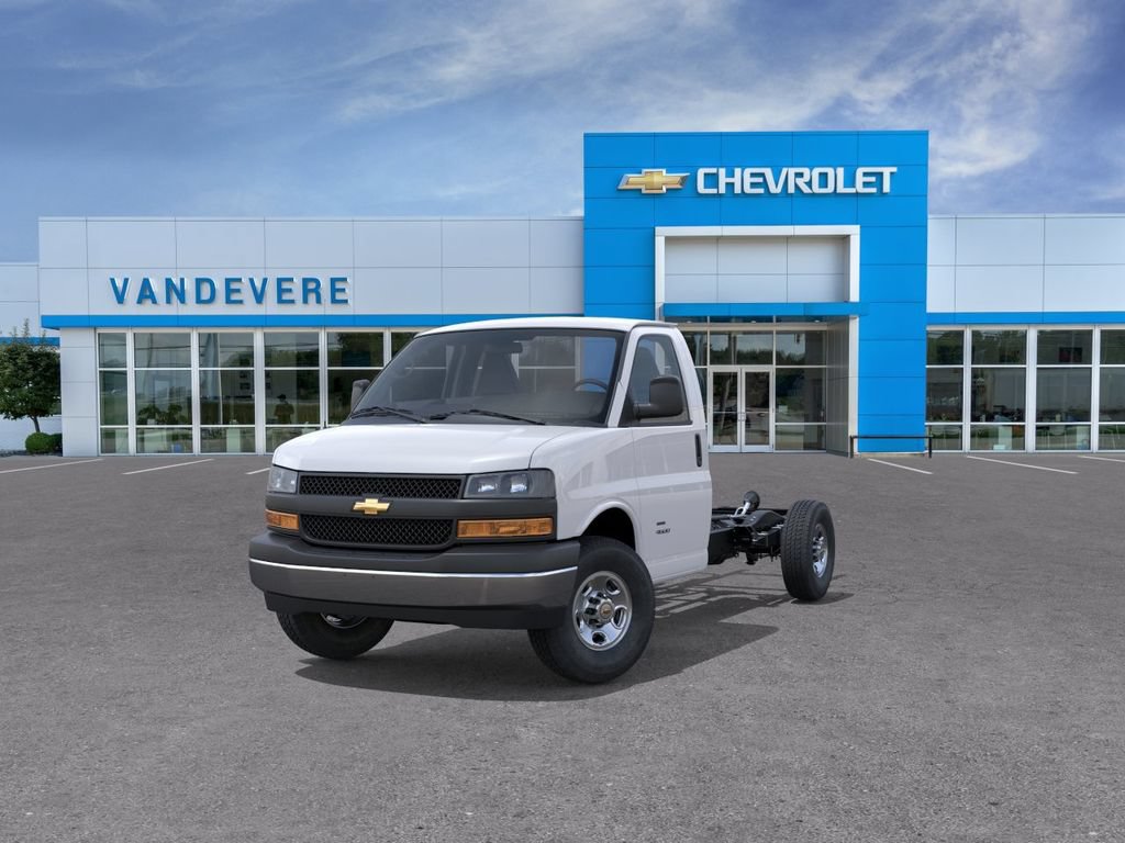New 2026 Chevrolet Express 3500 w/ Power Convenience Package RWD image 8