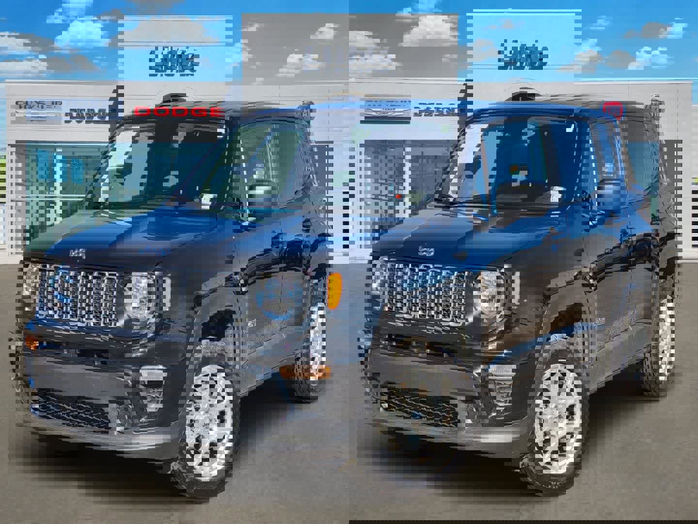 Used 2023 Jeep Renegade Latitude AWD/4WD image 1