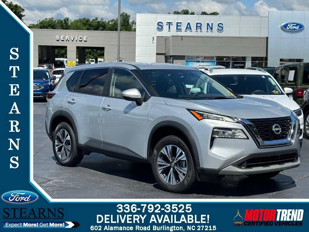 Used 2022 Nissan Rogue SV image 1