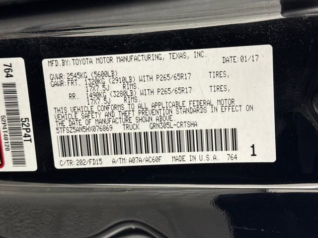 Used 2017 Toyota Tacoma TRD Sport w/ Tow Package (A/T) image 28