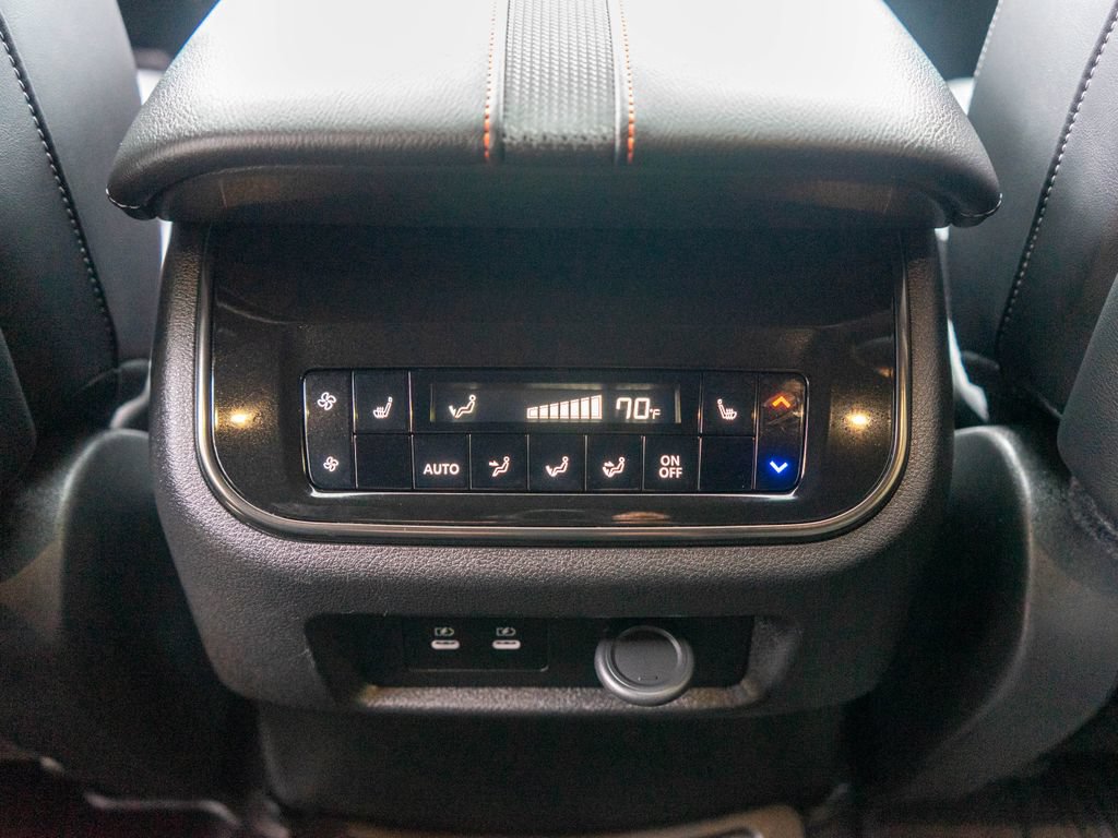 Used 2026 Nissan Armada PRO-4X AWD/4WD image 15
