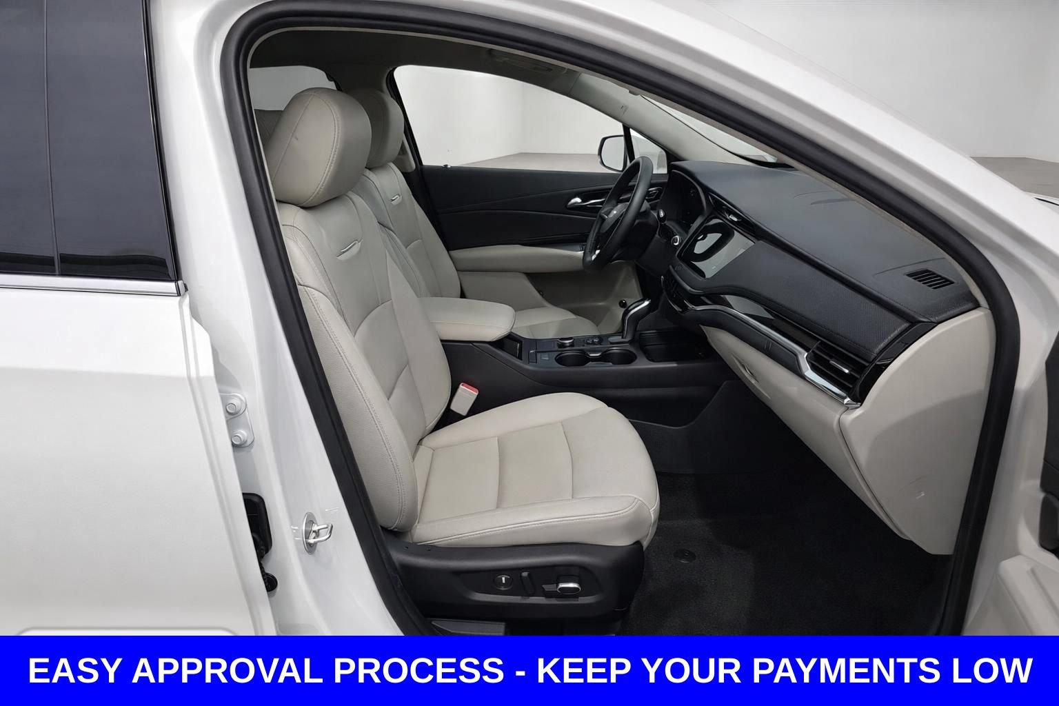 Used 2023 Cadillac XT4 Premium Luxury FWD image 15