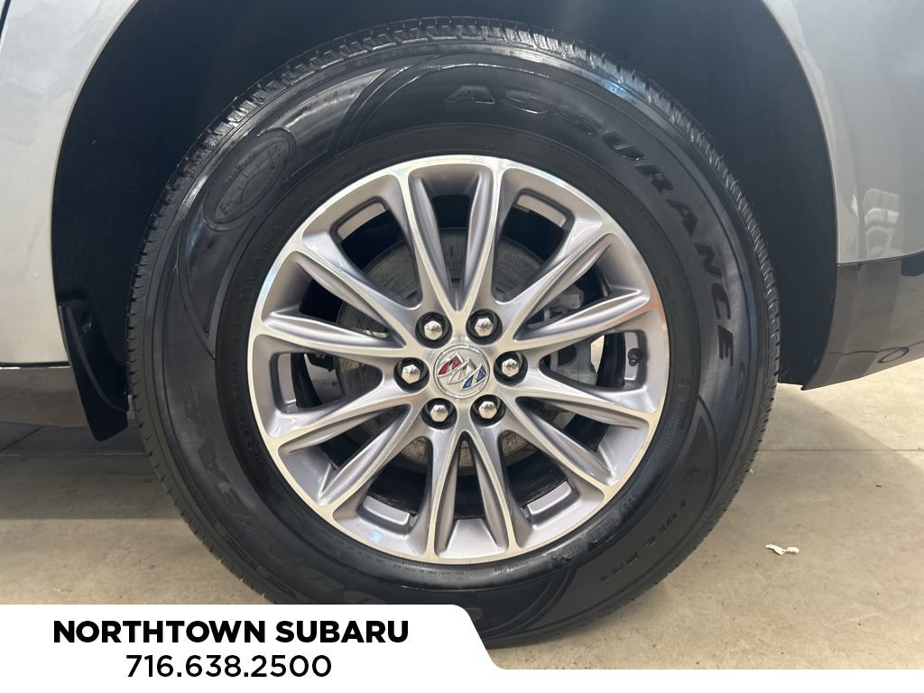 Used 2023 Buick Enclave Premium AWD/4WD image 28