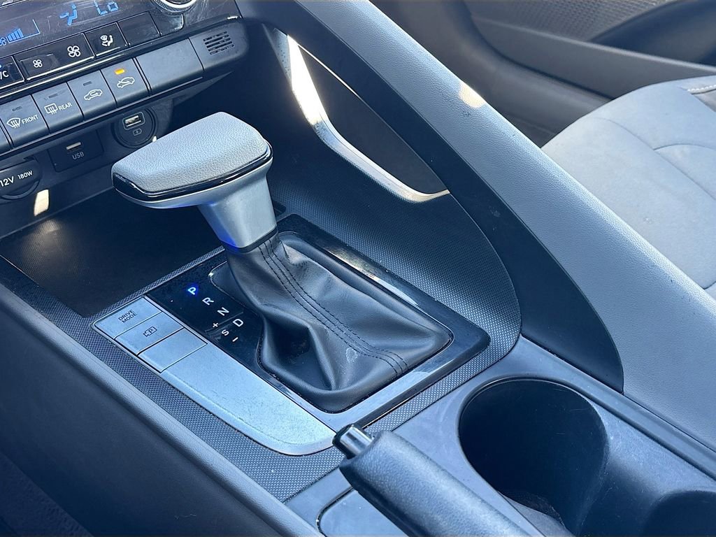 Used 2023 Hyundai Elantra SEL w/ Cargo Package image 16