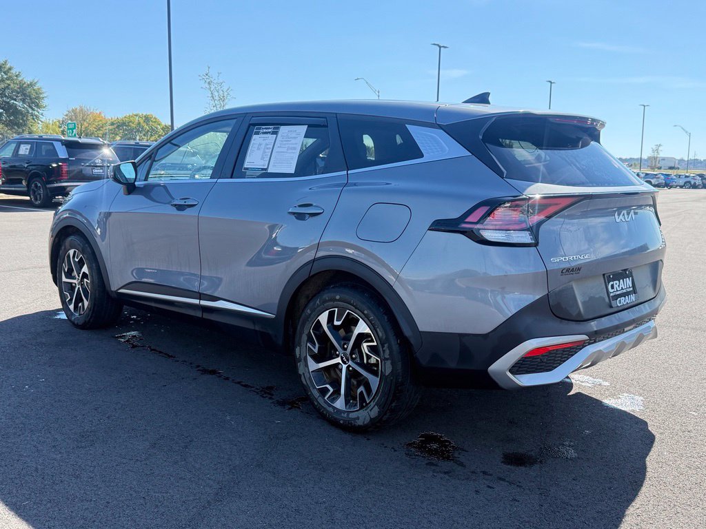 Used 2023 Kia Sportage EX FWD image 7