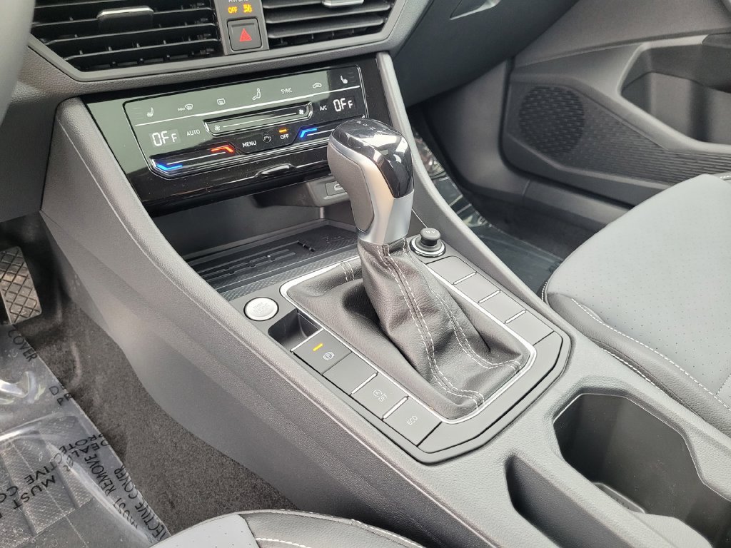 New 2026 Volkswagen Jetta SE FWD image 20