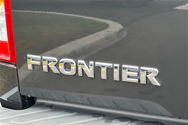 Used 2015 Nissan Frontier SV w/ SV Value Truck Package image 34