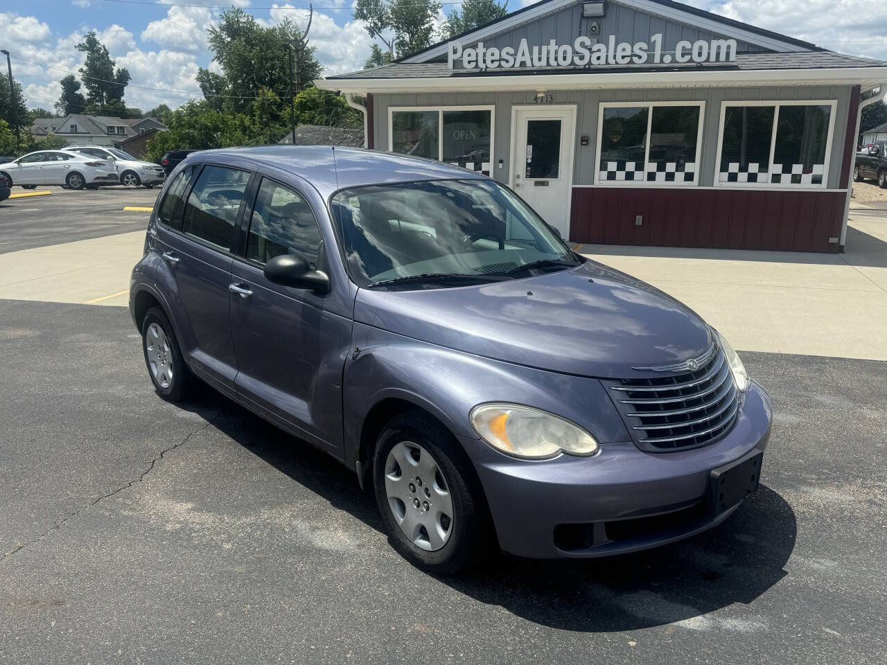 Used 2007 Chrysler PT Cruiser FWD image 2