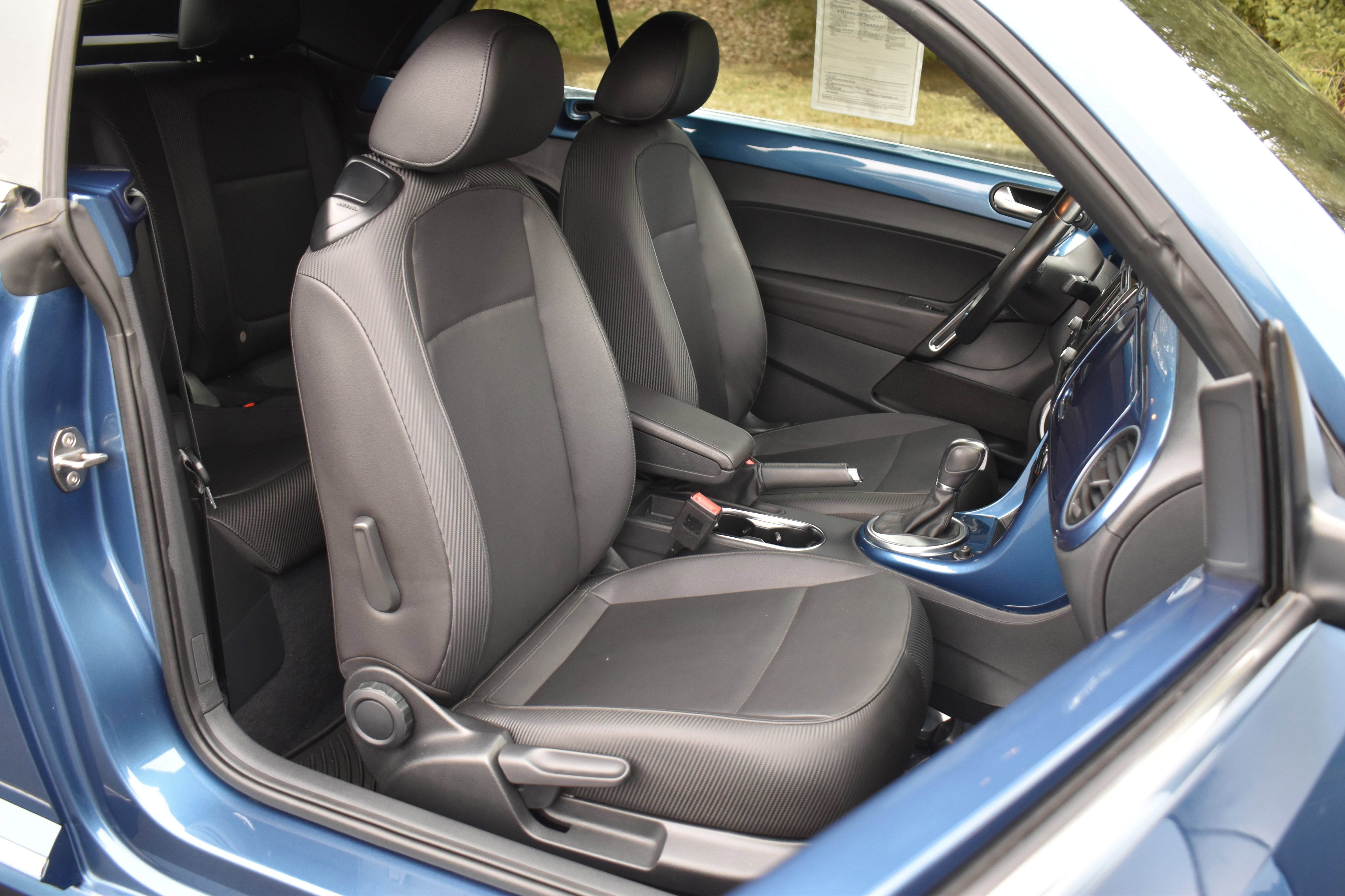 Used 2019 Volkswagen Beetle 2.0T S image 25