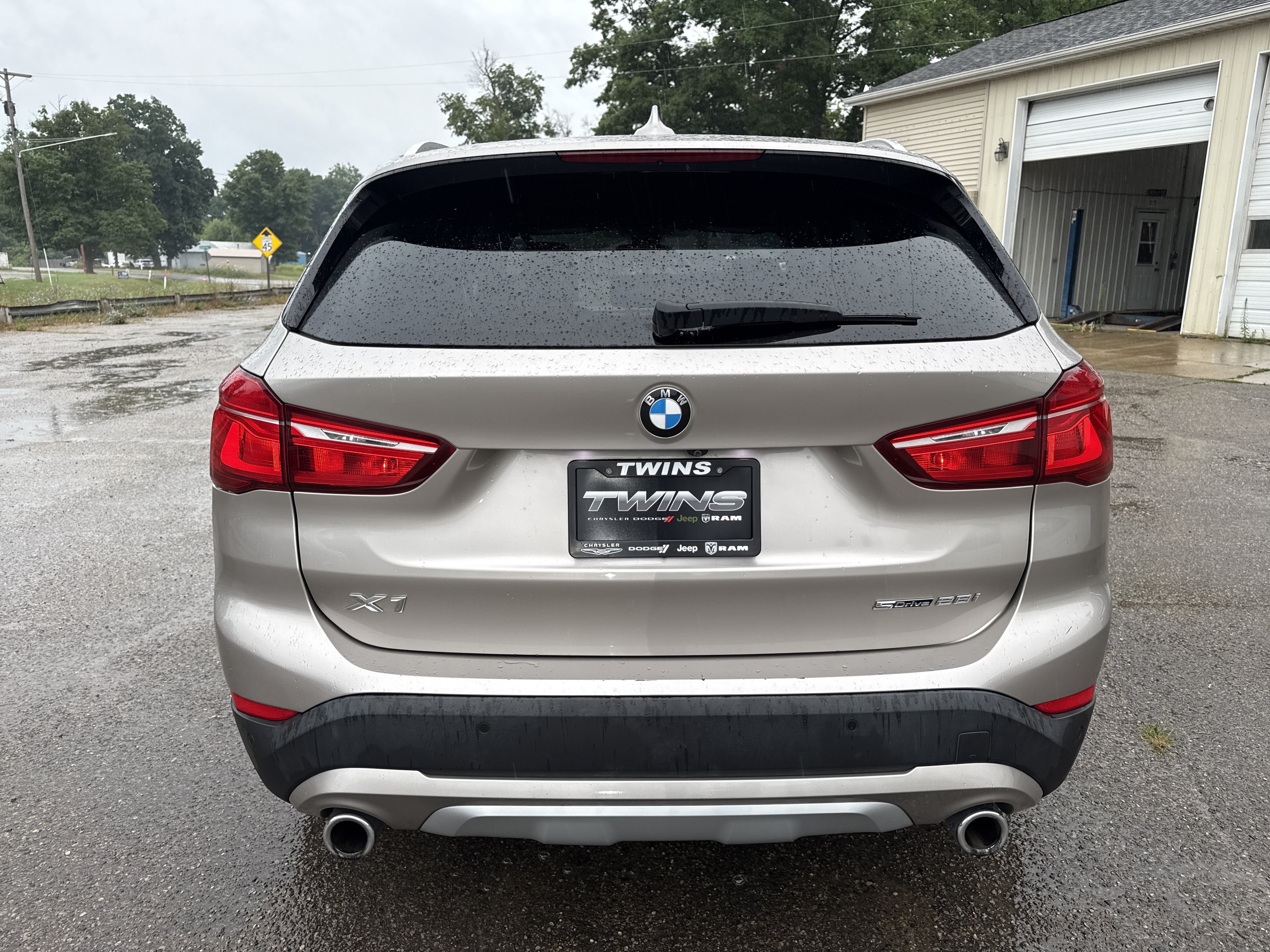 Used 2022 BMW X1 sDrive28i w/ Convenience Package FWD image 7