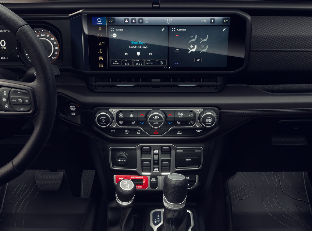 New 2026 Jeep Gladiator Mojave w/ Technology Group AWD/4WD image 5