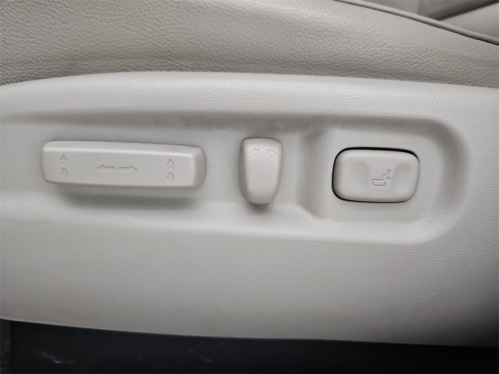 Used 2015 Honda Pilot Touring image 42