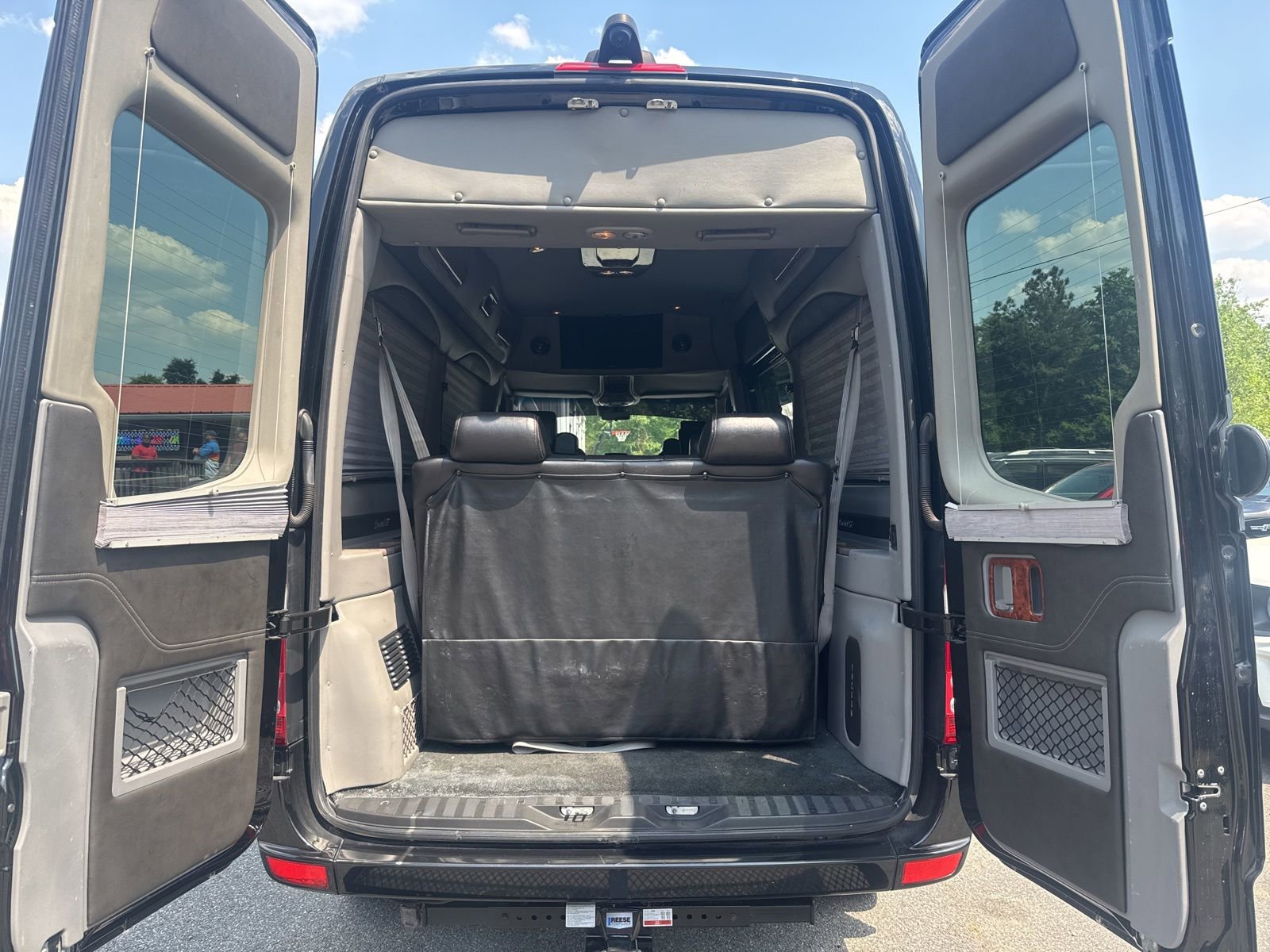 Used 2017 Mercedes-Benz Sprinter 2500 image 13
