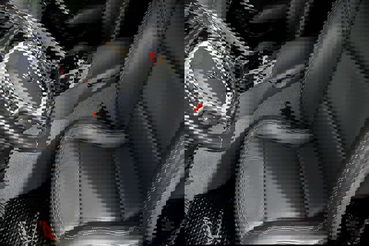 Used 2015 Chevrolet Corvette Z06 w/ Z07 Performance Package image 22