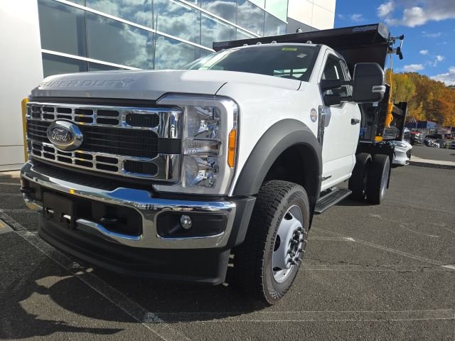 New 2025 Ford F550 4x4 Regular Cab Super Duty image 3