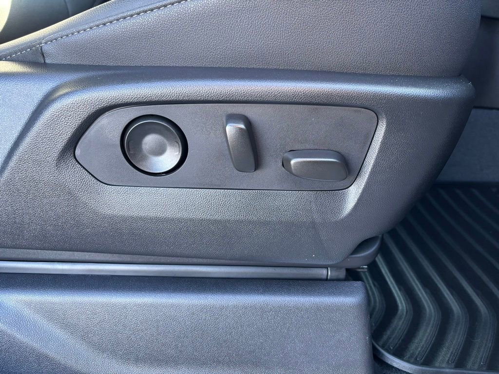 Used 2023 Chevrolet Silverado 1500 LTZ w/ LTZ Convenience Package II image 25