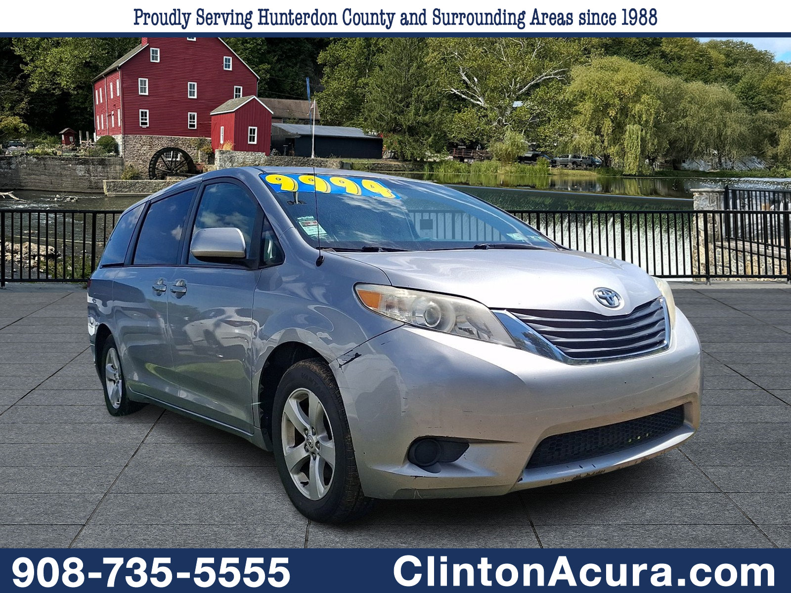 Used 2012 Toyota Sienna LE w/ Towing Pkg