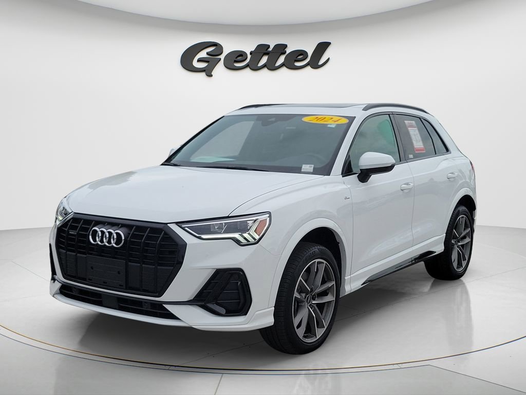Used 2024 Audi Q3 2.0T Premium w/ Convenience Package AWD/4WD image 1