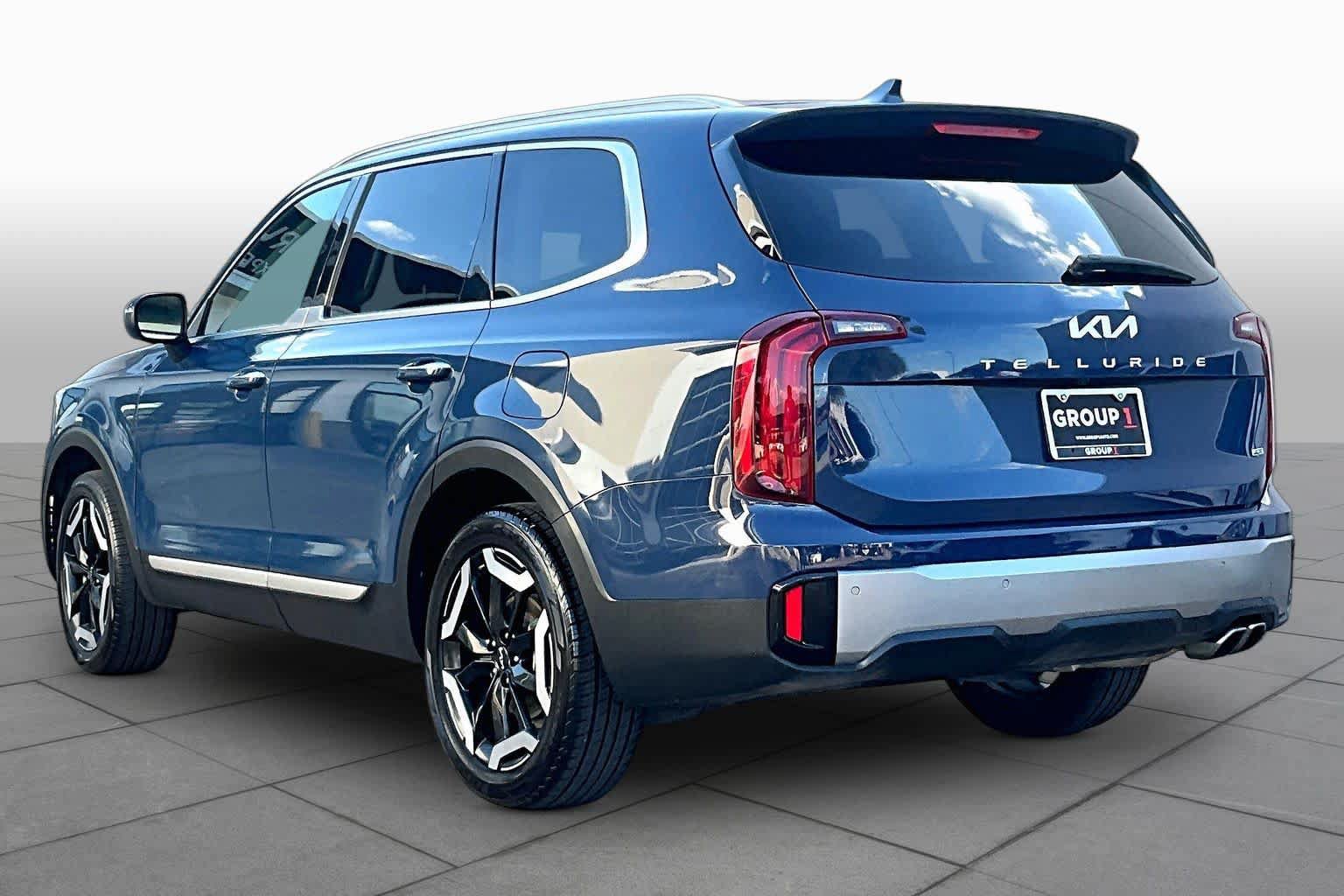 Certified 2025 Kia Telluride S AWD/4WD image 12
