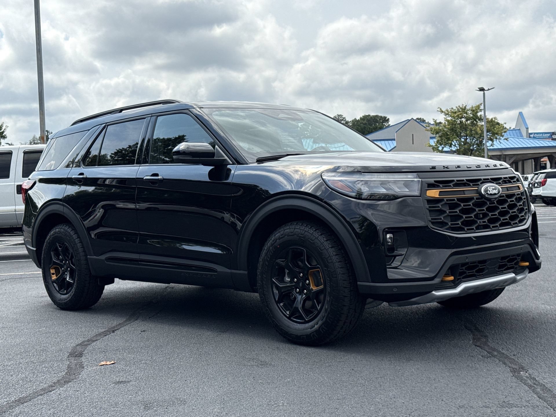 Used 2026 Ford Explorer Tremor w/ Tremor Convenience Package AWD/4WD image 32