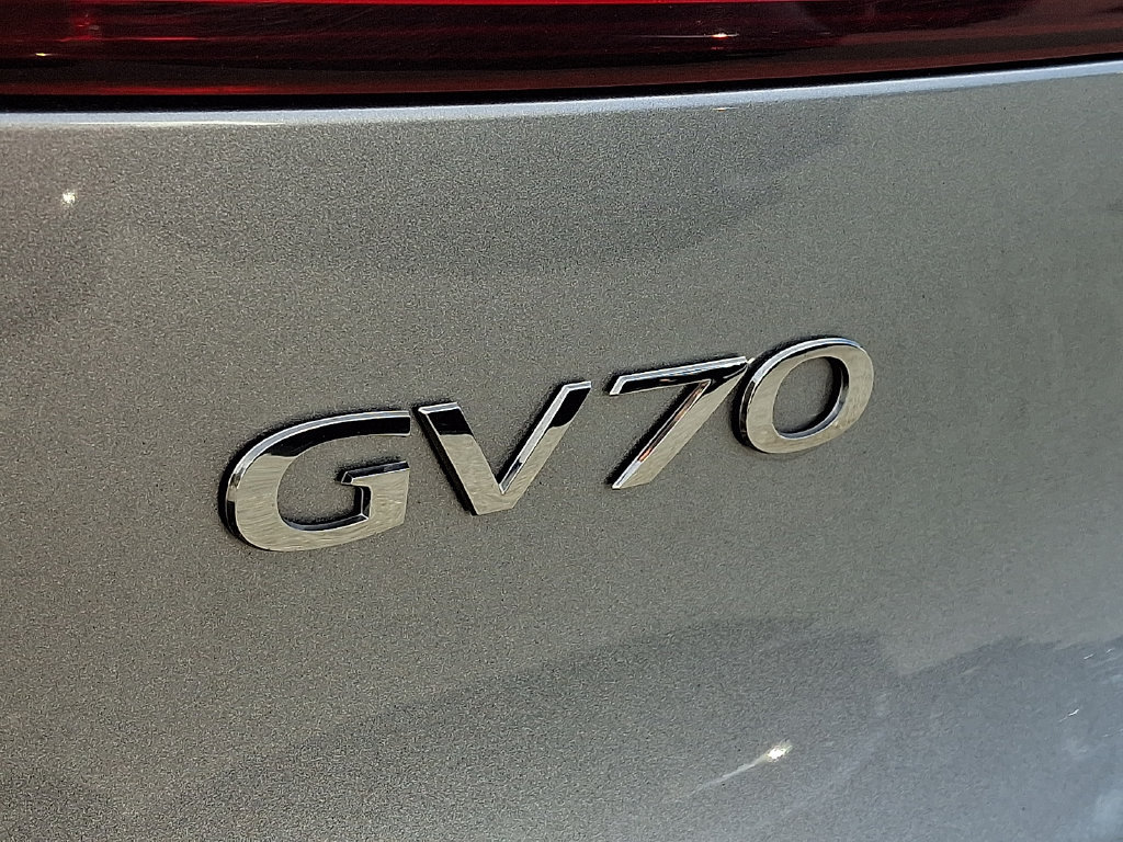 Used 2025 Genesis GV70 2.5T AWD/4WD image 32