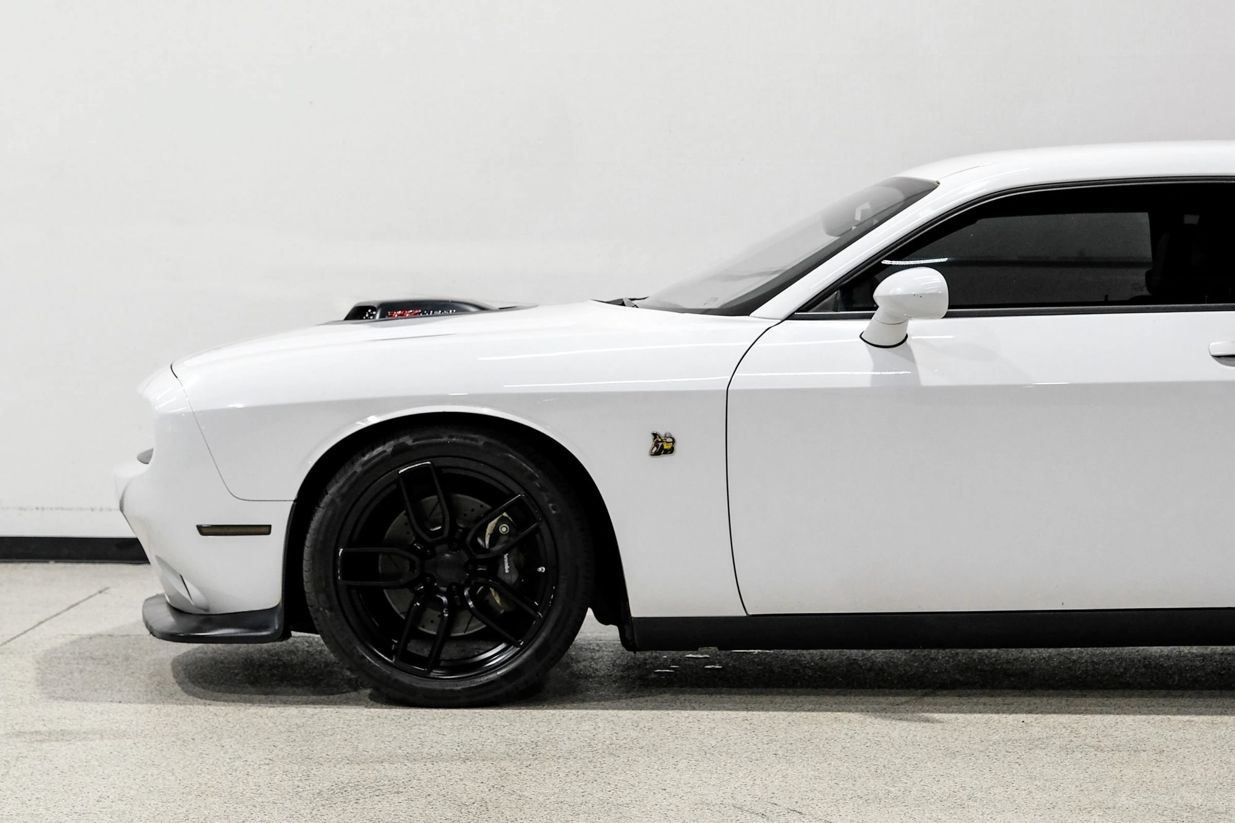 Used 2017 Dodge Challenger R/T Scat Pack RWD image 12