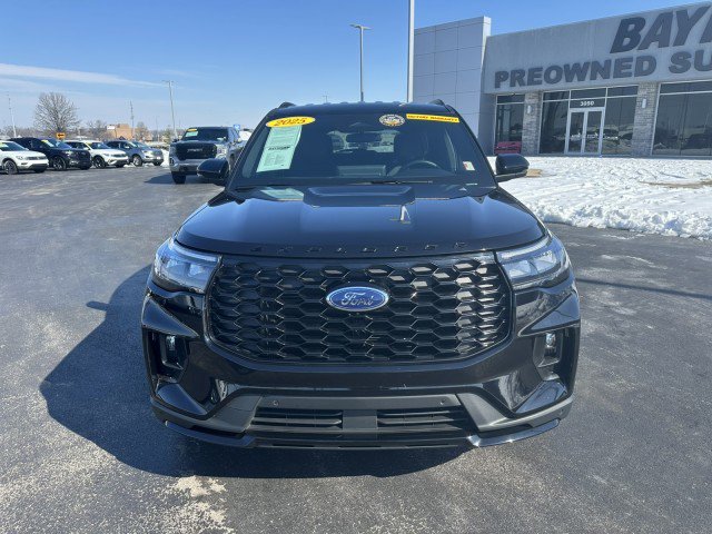 Used 2025 Ford Explorer ST-Line image 4