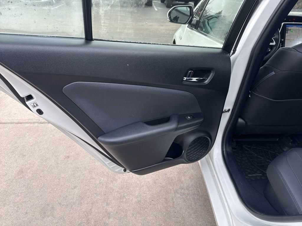 Used 2018 Toyota Prius Prime Premium image 33