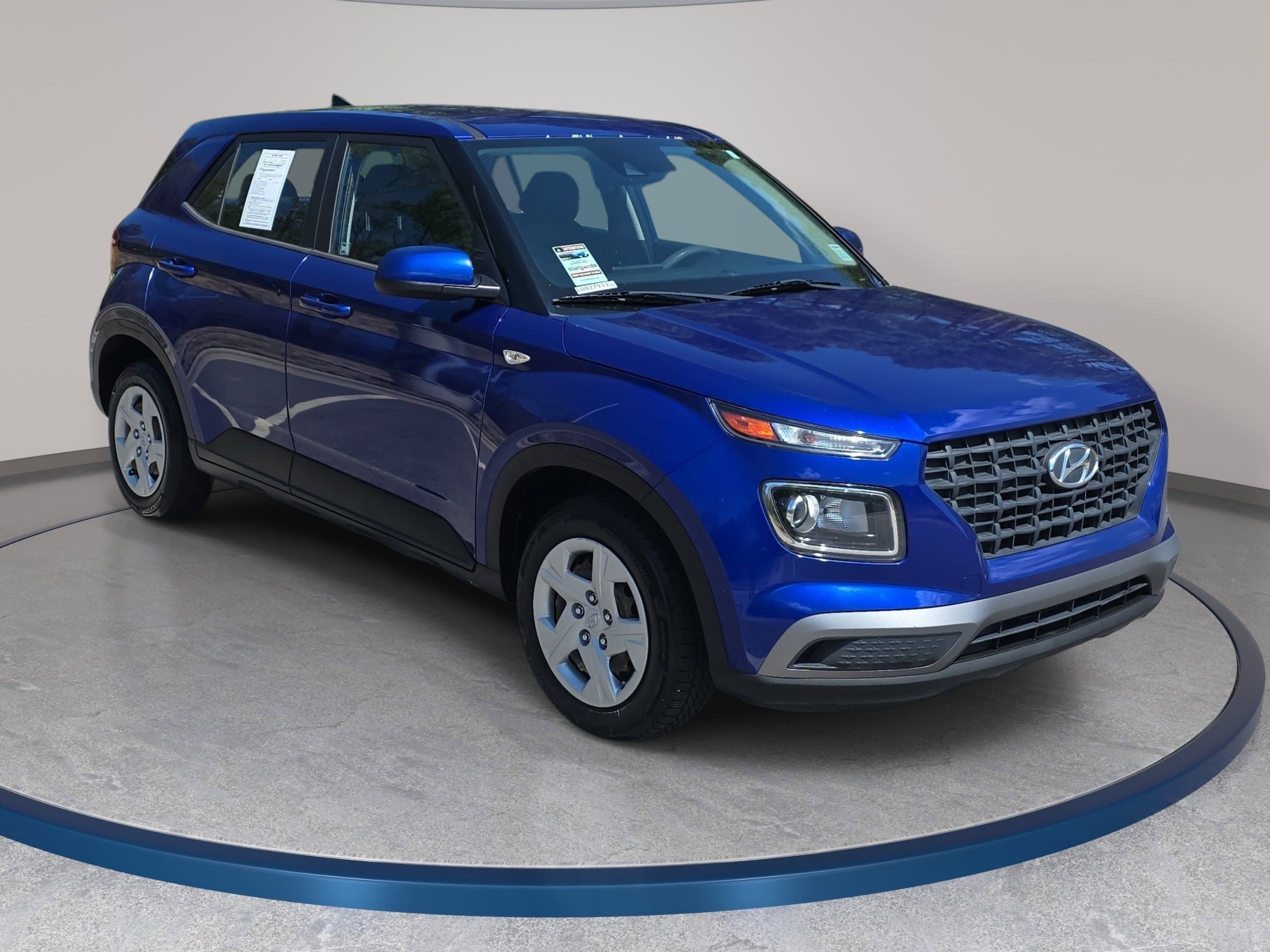 Used 2020 Hyundai Venue SE image 3
