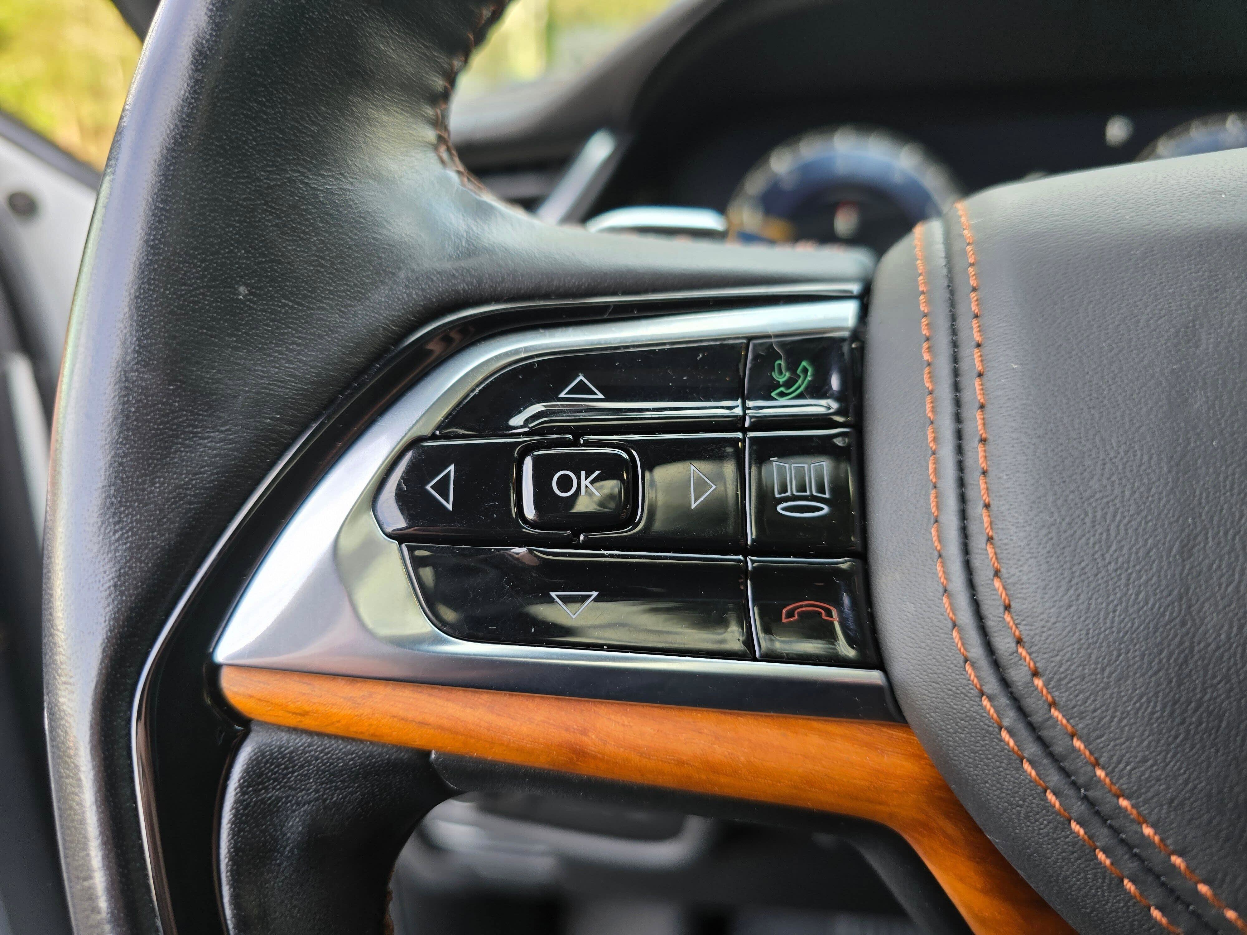 Used 2021 Jeep Grand Cherokee L Summit image 29