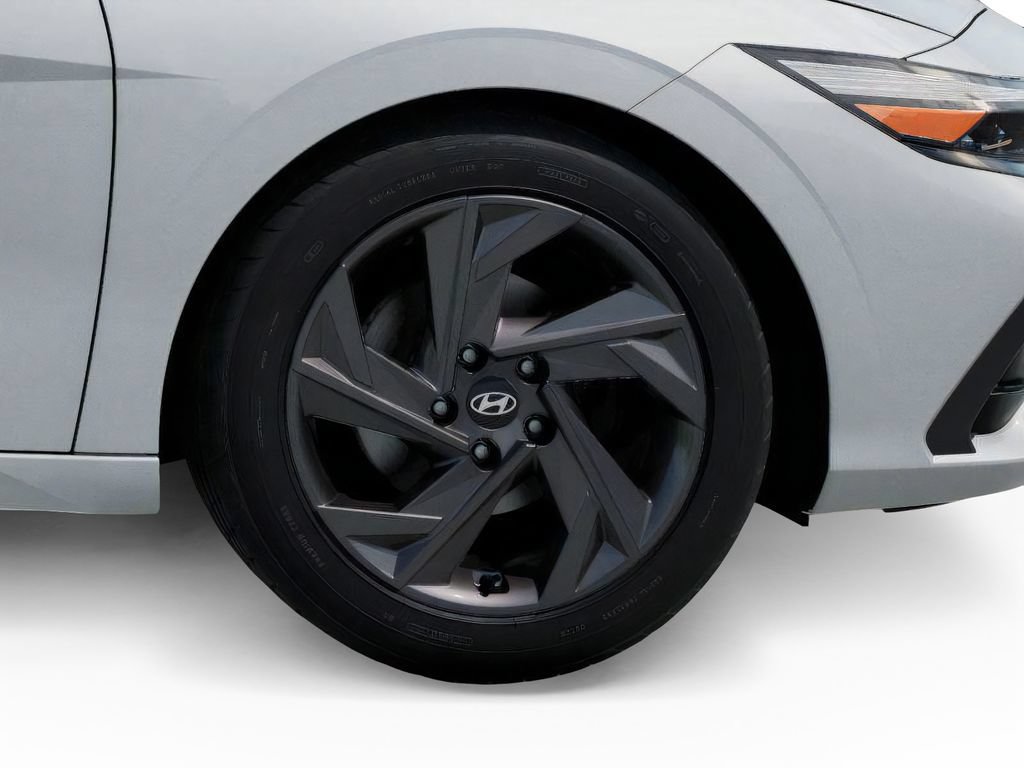 New 2026 Hyundai Elantra Sport FWD image 11