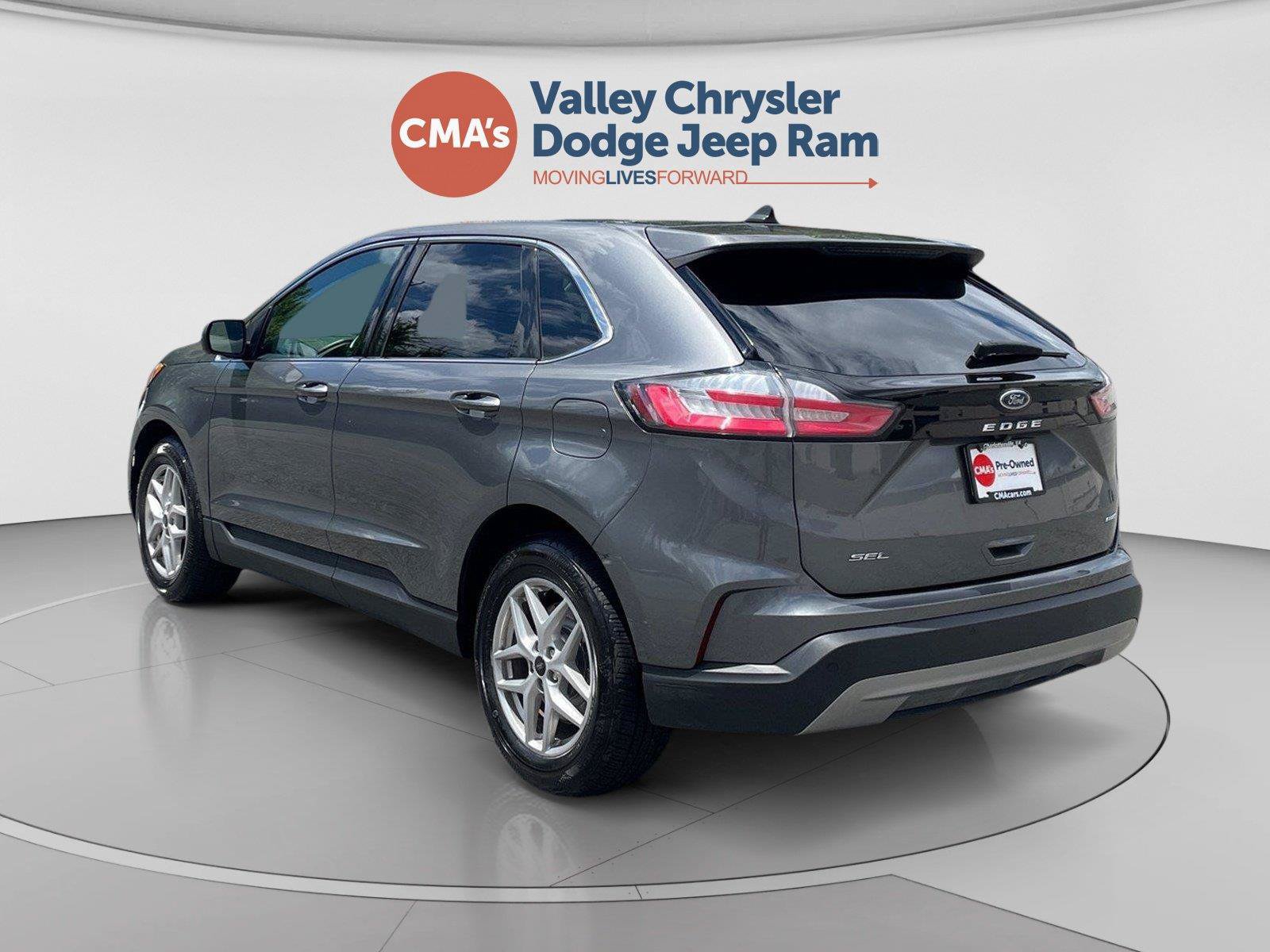 Used 2024 Ford Edge SEL AWD/4WD image 3
