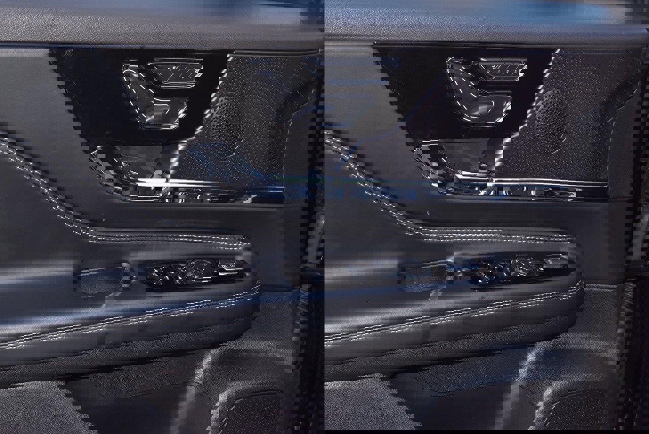 Certified 2025 Lincoln Corsair Grand Touring w/ Equipment Group 301A image 36