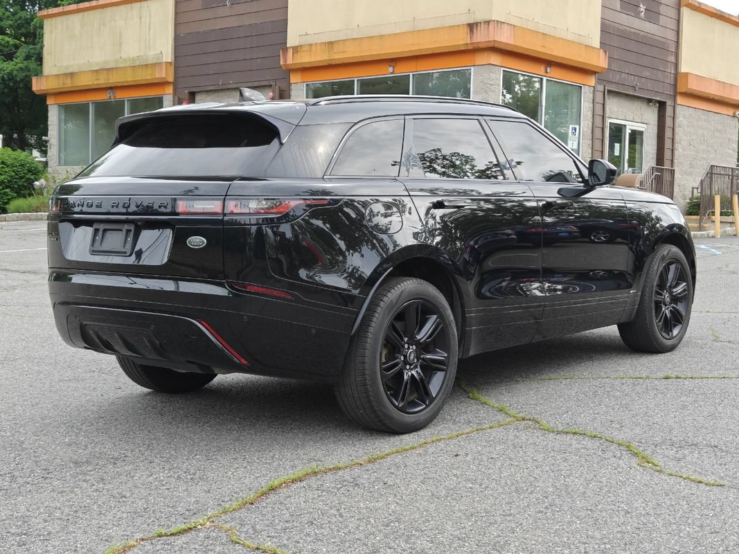 Used 2018 Land Rover Range Rover Velar R-Dynamic SE AWD/4WD image 4