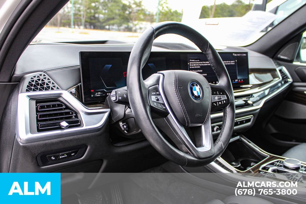 Used 2025 BMW X5 xDrive50e image 32