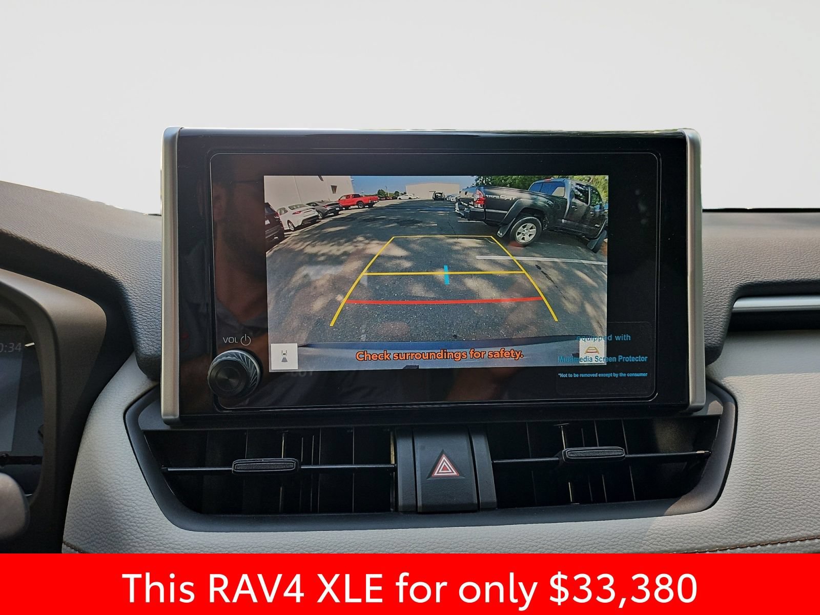Used 2023 Toyota RAV4 XLE AWD/4WD image 28