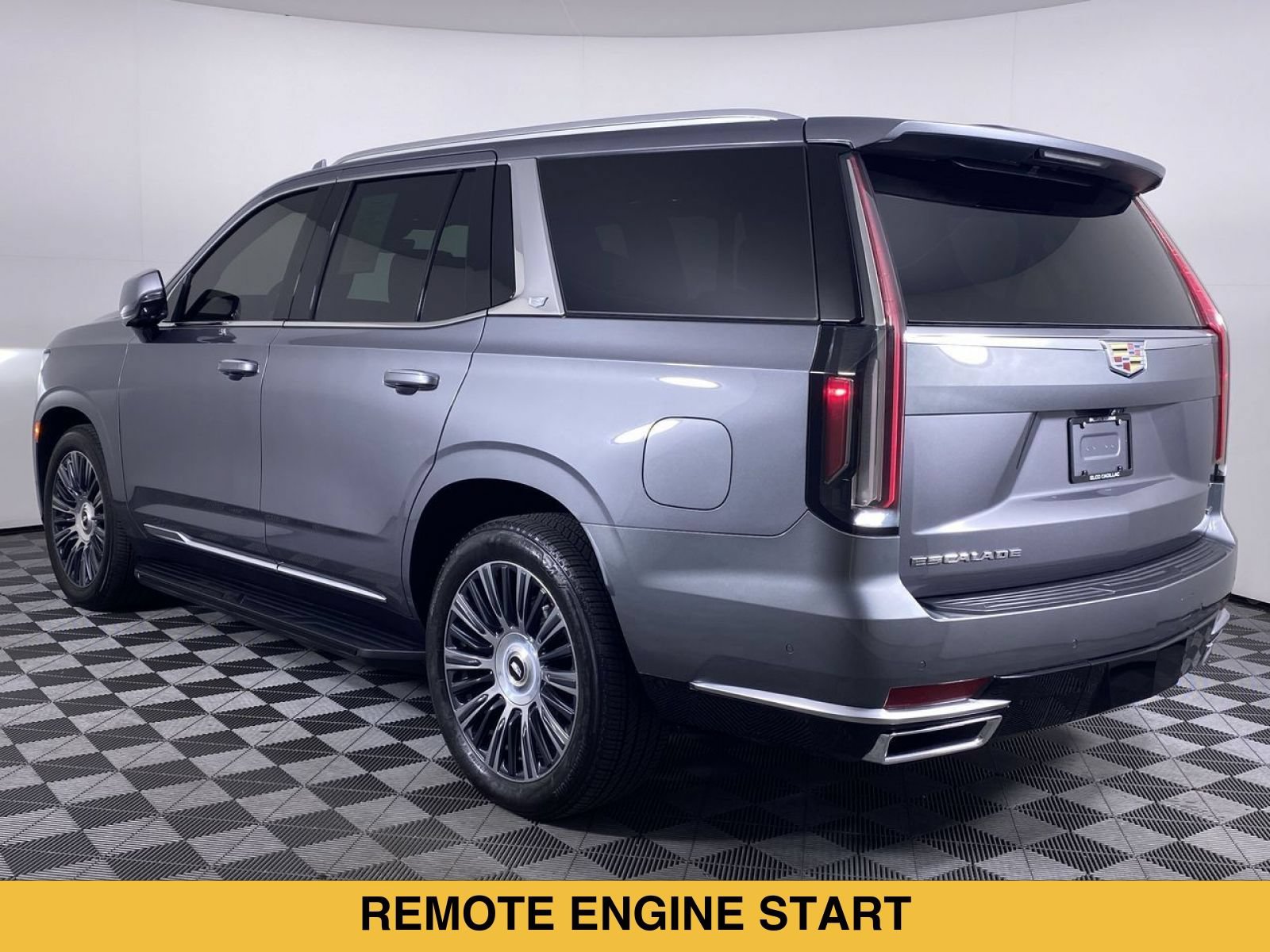 Certified 2022 Cadillac Escalade Premium Luxury Platinum AWD/4WD image 21