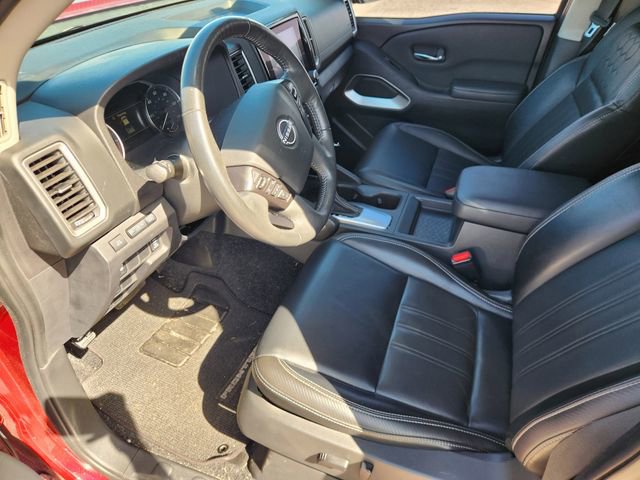 Used 2023 Nissan Frontier SV w/ SV Premium Package image 8