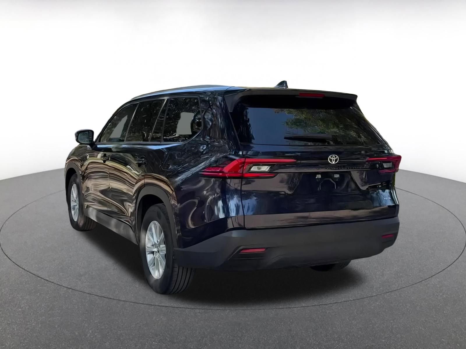 Used 2025 Toyota Grand Highlander FWD image 11