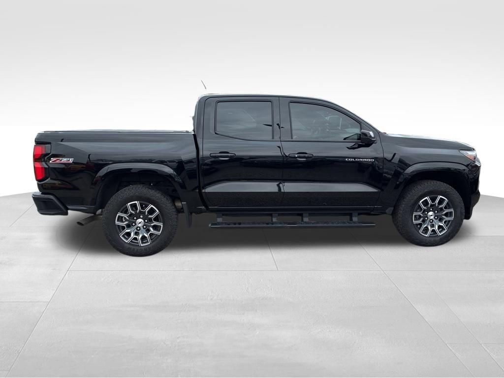 Used 2024 Chevrolet Colorado Z71 w/ Z71 Convenience Package 2 image 7