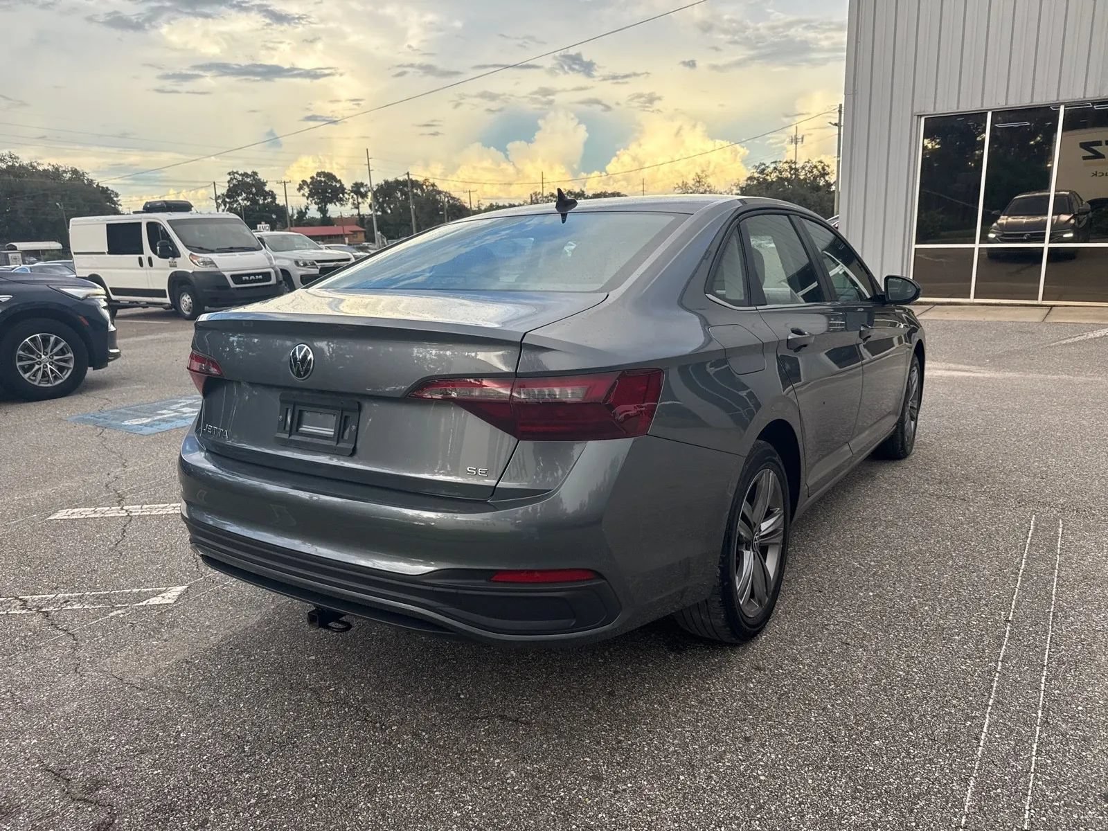 Used 2022 Volkswagen Jetta SE FWD image 10