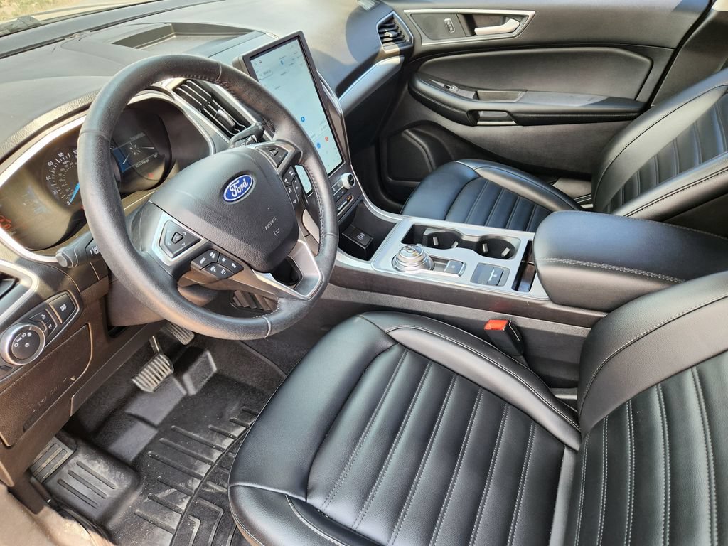 Used 2021 Ford Edge SEL w/ Class II Trailer Tow Package AWD/4WD image 7