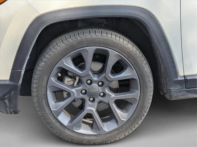 Used 2021 Jeep Compass Latitude w/ Sun and Sound Group image 9