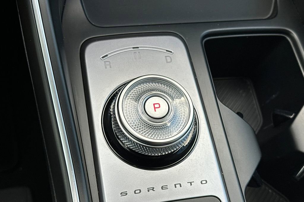 Used 2025 Kia Sorento EX image 26
