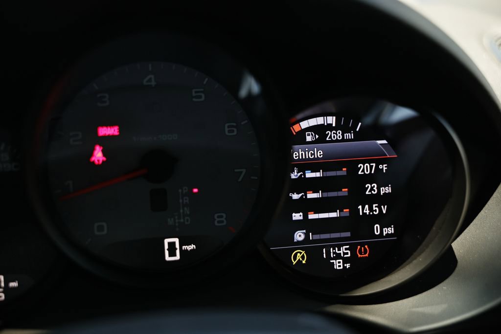 Used 2025 Porsche 718 Boxster S RWD image 32